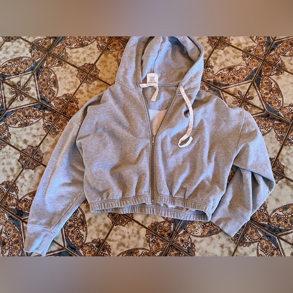 Offline by aerie gray hoodie size medium - Picture 1 of 2